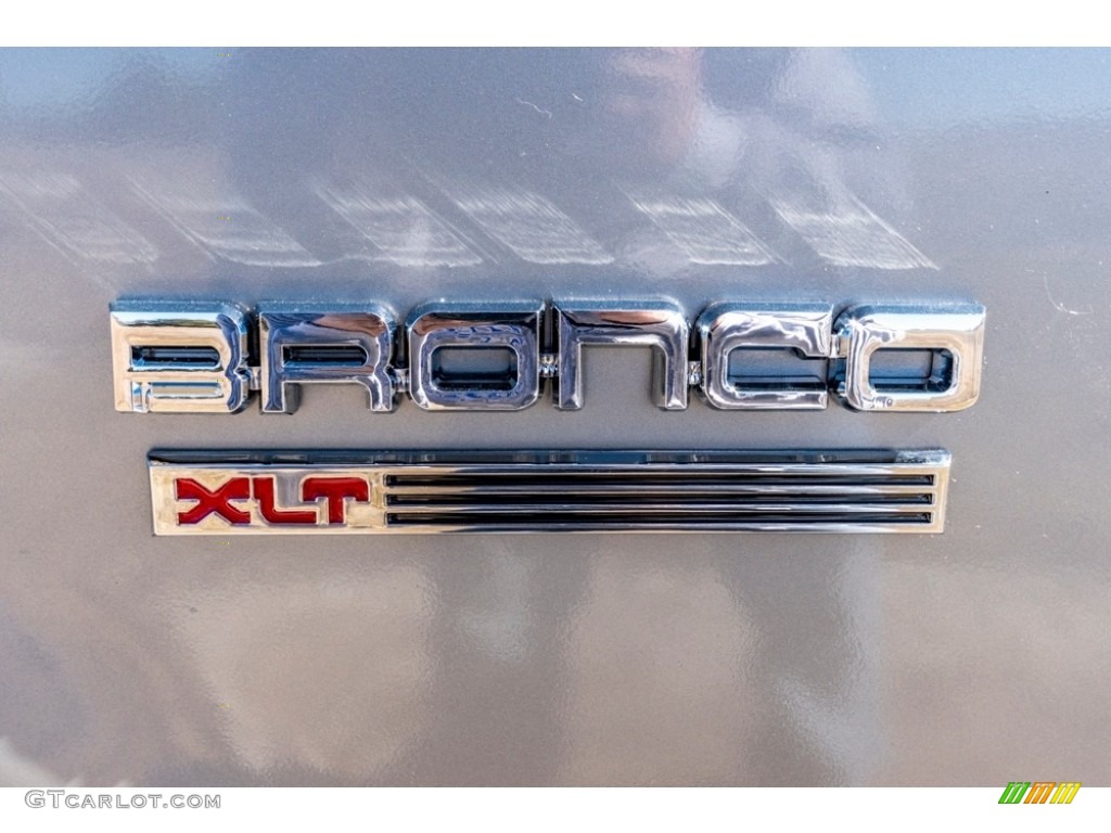 1989 Ford Bronco XLT 4x4 Marks and Logos Photos