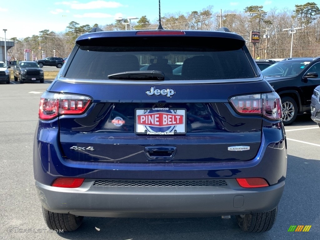 2021 Compass Latitude 4x4 - Jazz Blue Pearl / Black photo #5