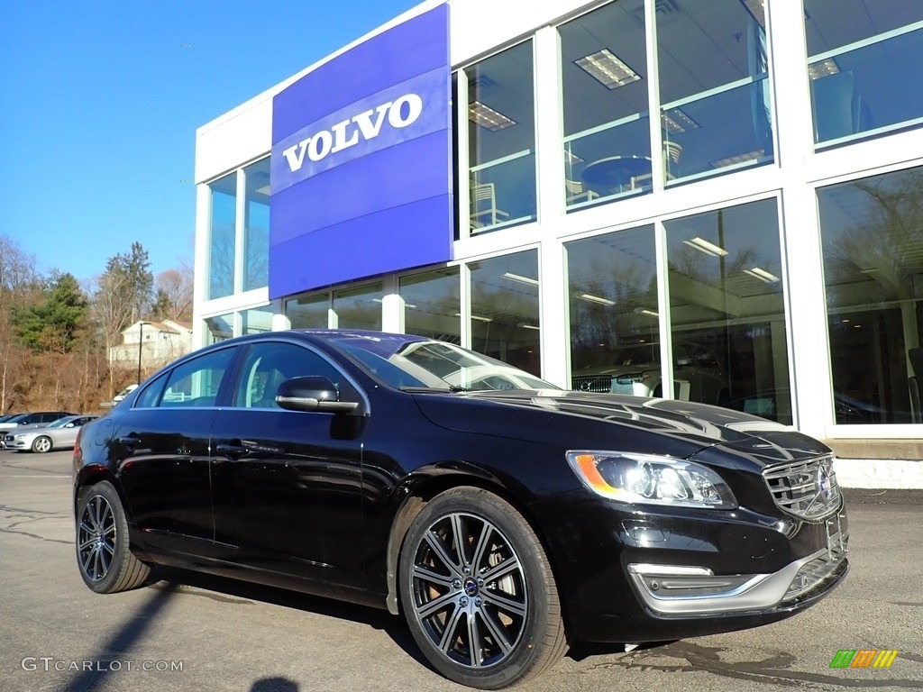 Onyx Black Metallic 2018 Volvo S60 T5 Inscription Exterior Photo #141275640