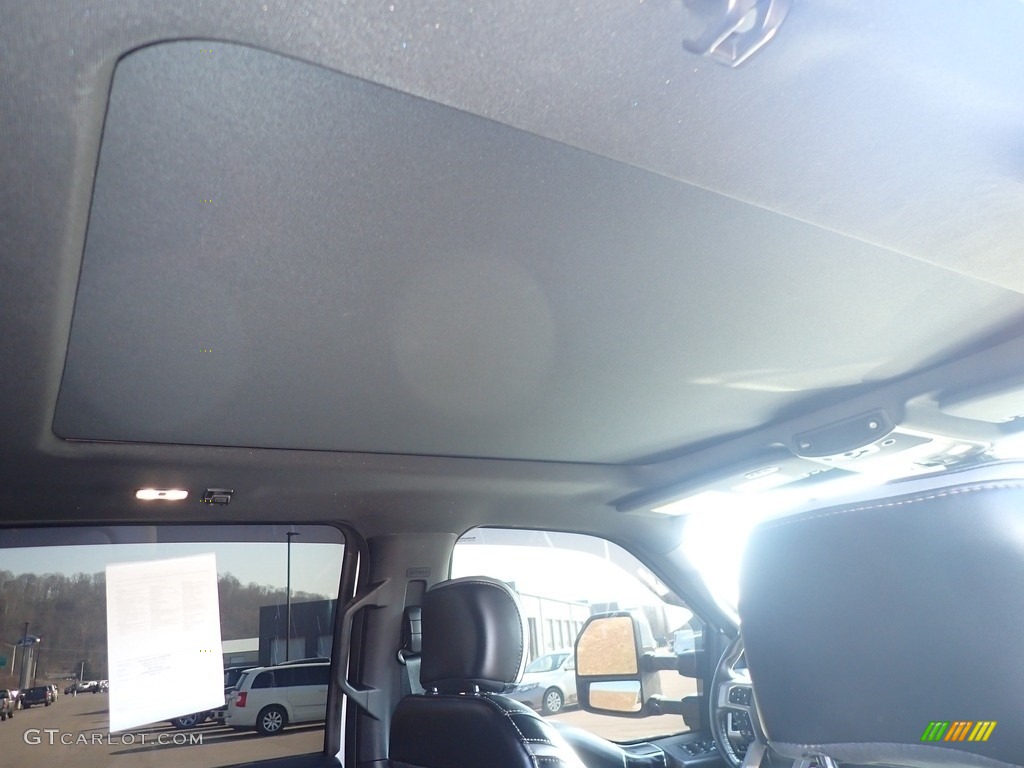 2019 F250 Super Duty Platinum Crew Cab 4x4 - White Platinum / Black photo #2