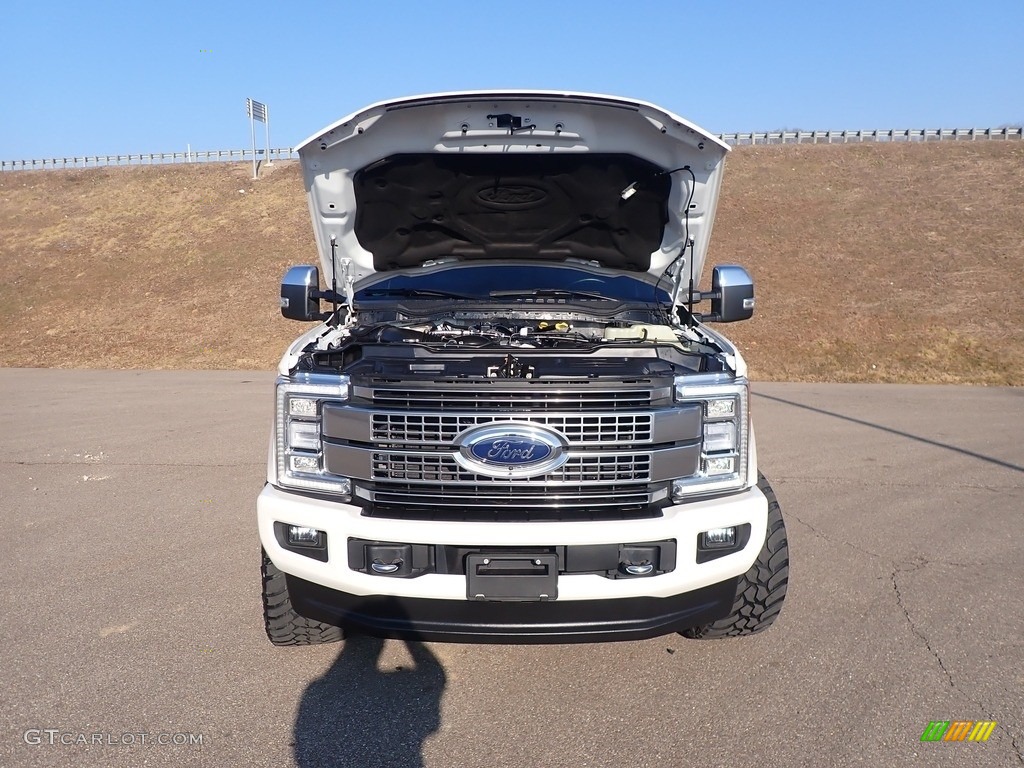 2019 F250 Super Duty Platinum Crew Cab 4x4 - White Platinum / Black photo #9