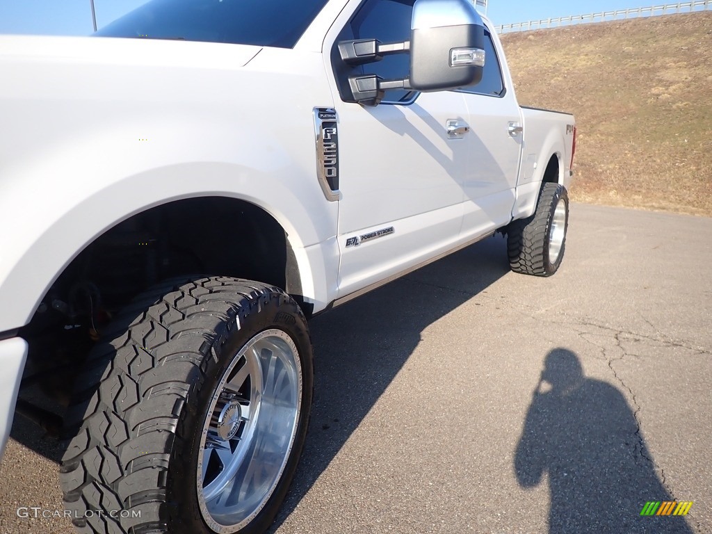 2019 F250 Super Duty Platinum Crew Cab 4x4 - White Platinum / Black photo #13