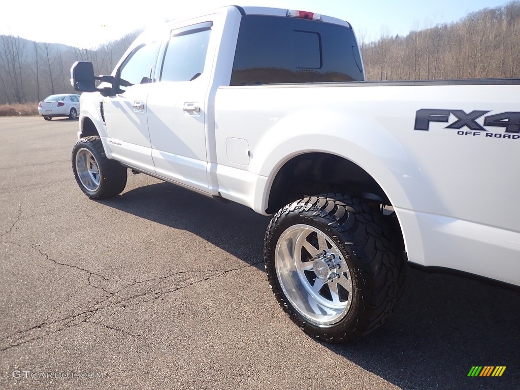 2019 F250 Super Duty Platinum Crew Cab 4x4 - White Platinum / Black photo #21