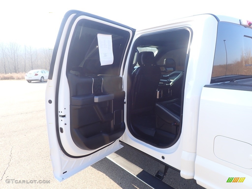 2019 F250 Super Duty Platinum Crew Cab 4x4 - White Platinum / Black photo #42