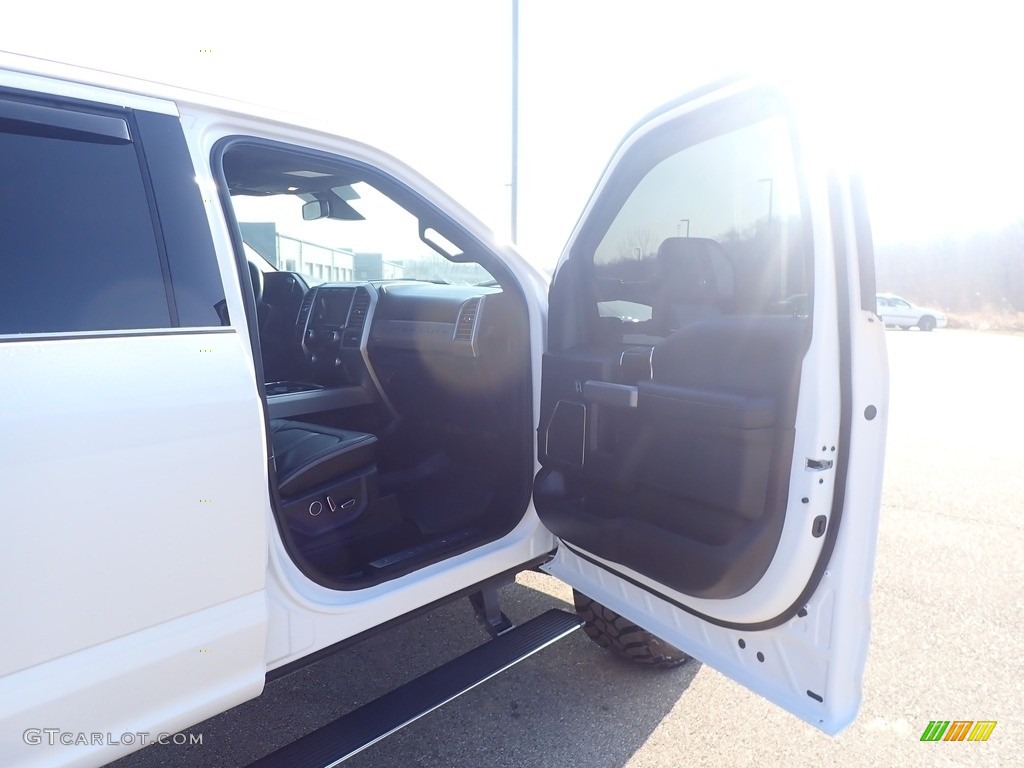 2019 F250 Super Duty Platinum Crew Cab 4x4 - White Platinum / Black photo #46