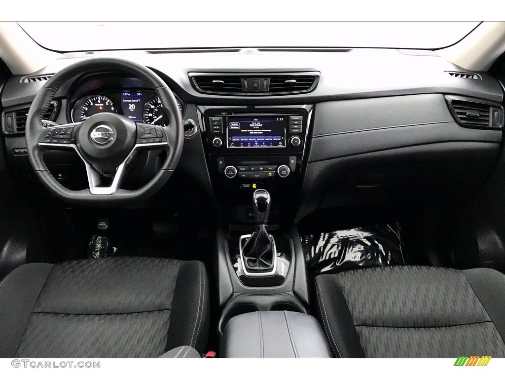 2018 Nissan Rogue SV Charcoal Dashboard Photo #141281421