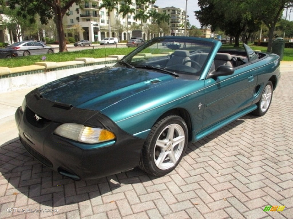 Pacific Green Metallic Ford Mustang