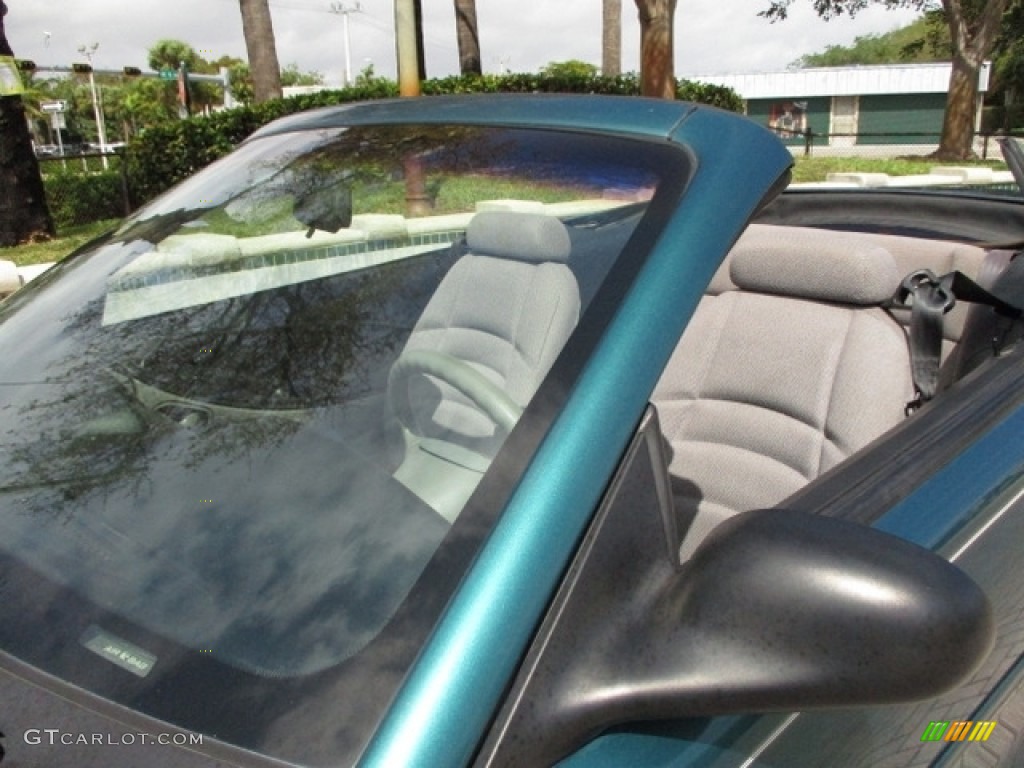 1996 Mustang V6 Convertible - Pacific Green Metallic / Grey Cloth photo #26