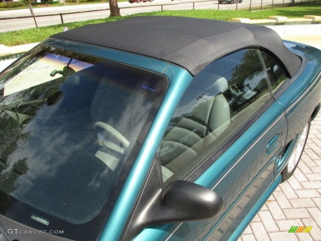 1996 Mustang V6 Convertible - Pacific Green Metallic / Grey Cloth photo #67