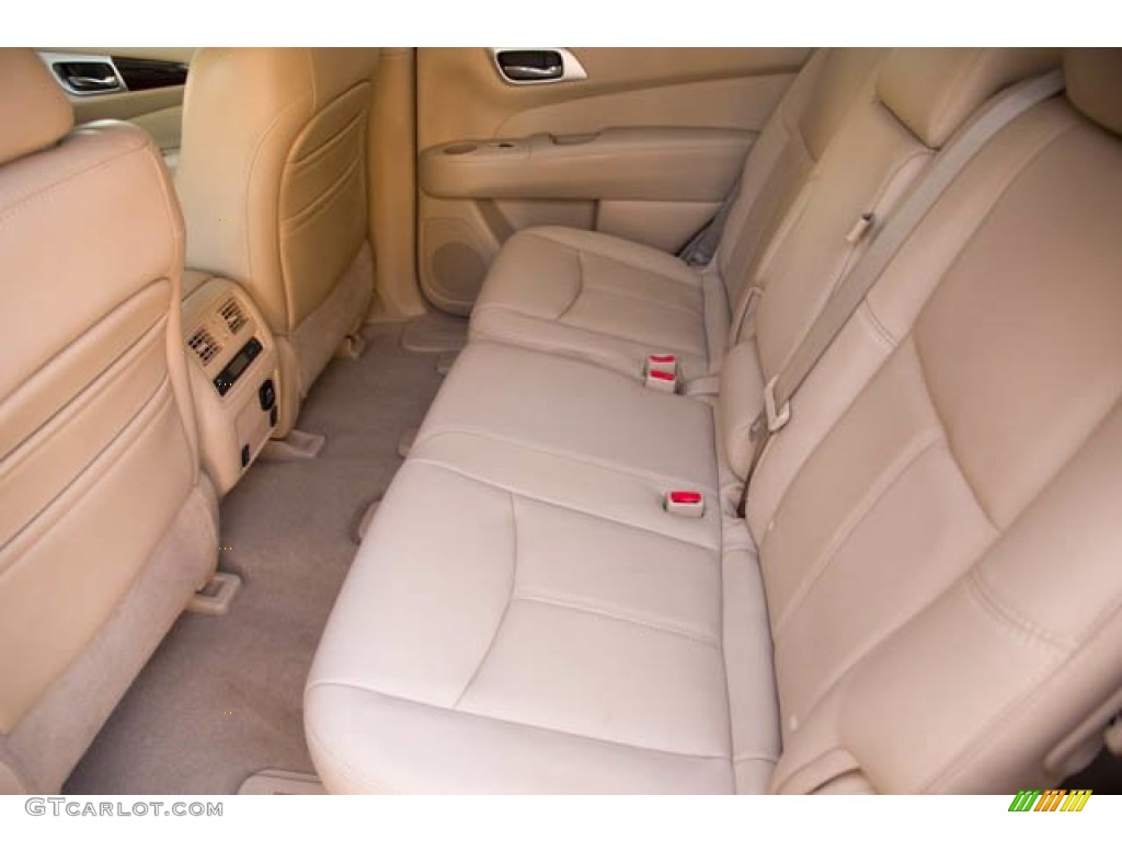 2013 Pathfinder Platinum 4x4 - Moonlight White / Almond photo #4