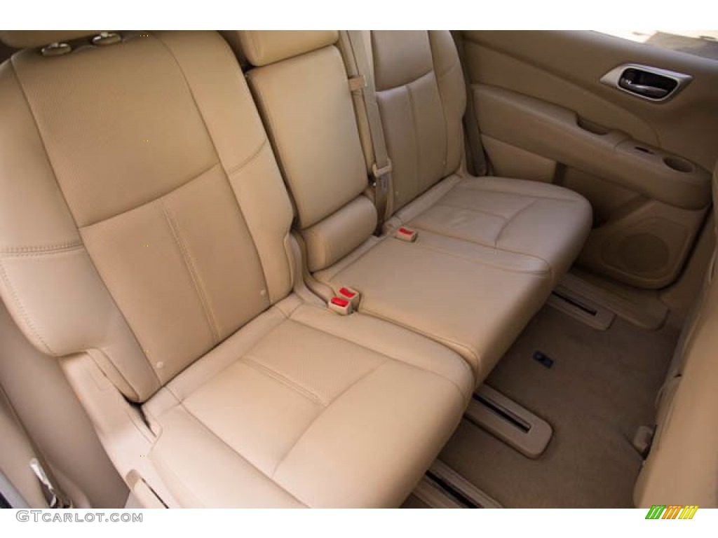 2013 Pathfinder Platinum 4x4 - Moonlight White / Almond photo #22