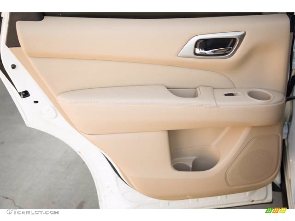 2013 Pathfinder Platinum 4x4 - Moonlight White / Almond photo #31