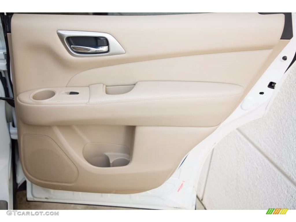 2013 Pathfinder Platinum 4x4 - Moonlight White / Almond photo #32