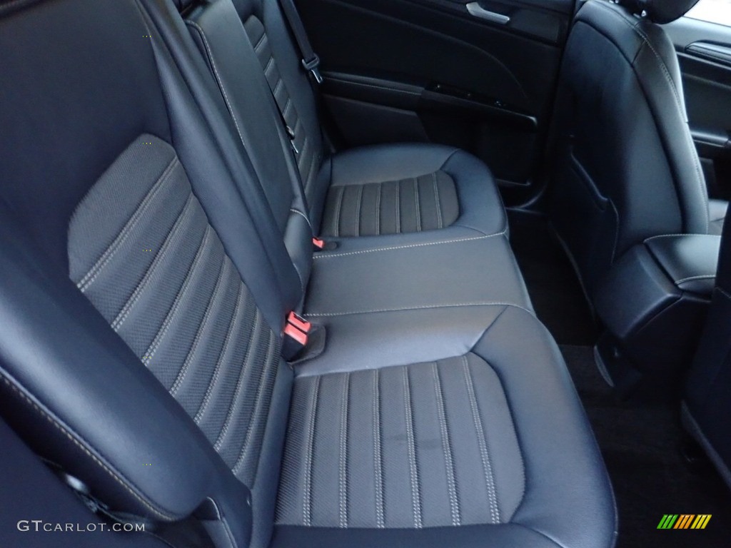 2018 Ford Fusion SE AWD Rear Seat Photo #141284343