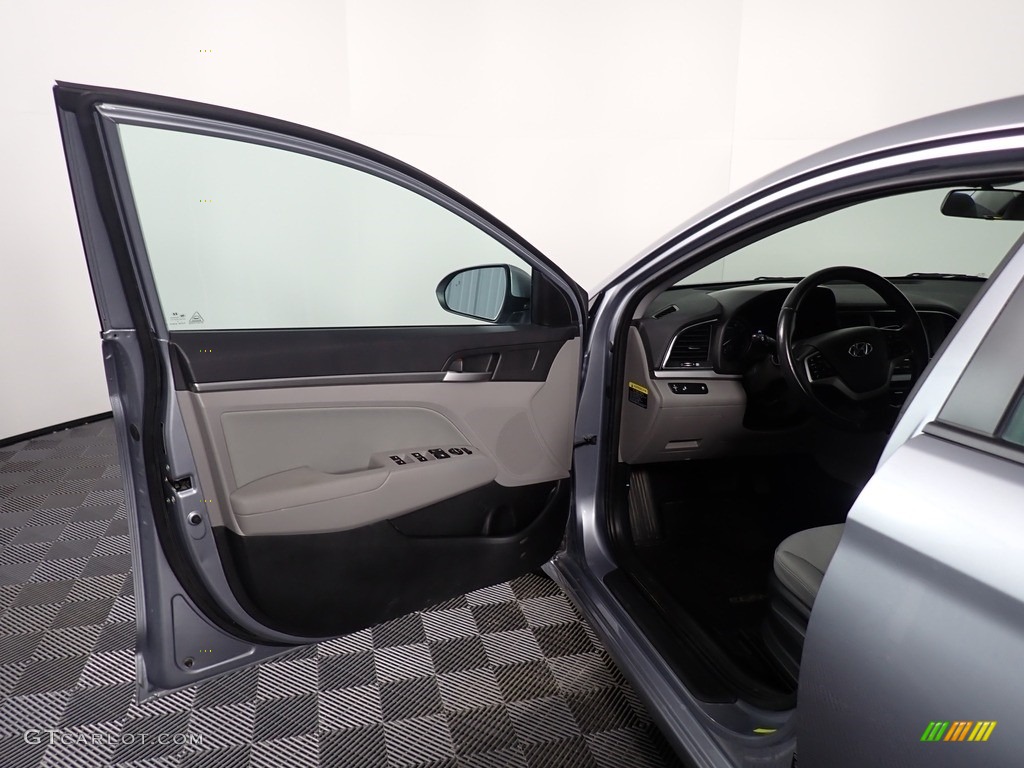 2017 Elantra SE - Gray / Gray photo #29