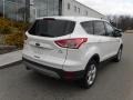 Oxford White - Escape SE 4WD Photo No. 12