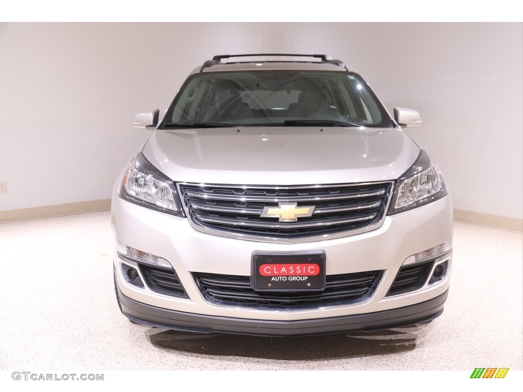 2017 Traverse LT AWD - Champagne Silver Metallic / Dark Titanium/Light Titanium photo #2