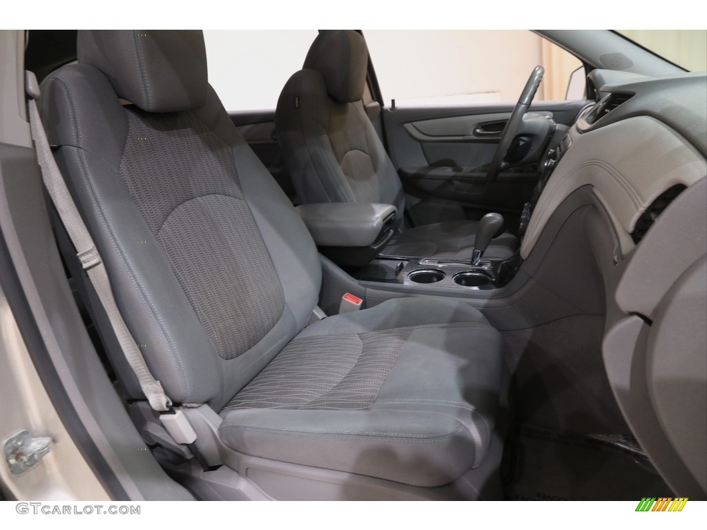 2017 Traverse LT AWD - Champagne Silver Metallic / Dark Titanium/Light Titanium photo #15
