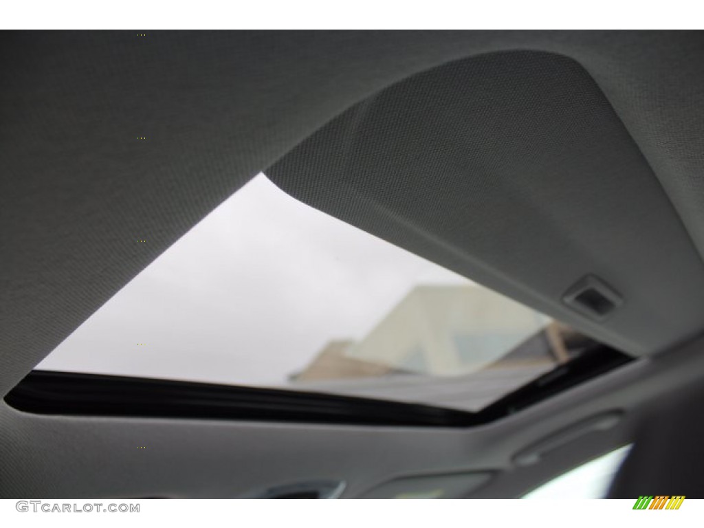 2021 Elantra Limited - Shimmering Silver Pearl / Melange/Light Gray photo #23
