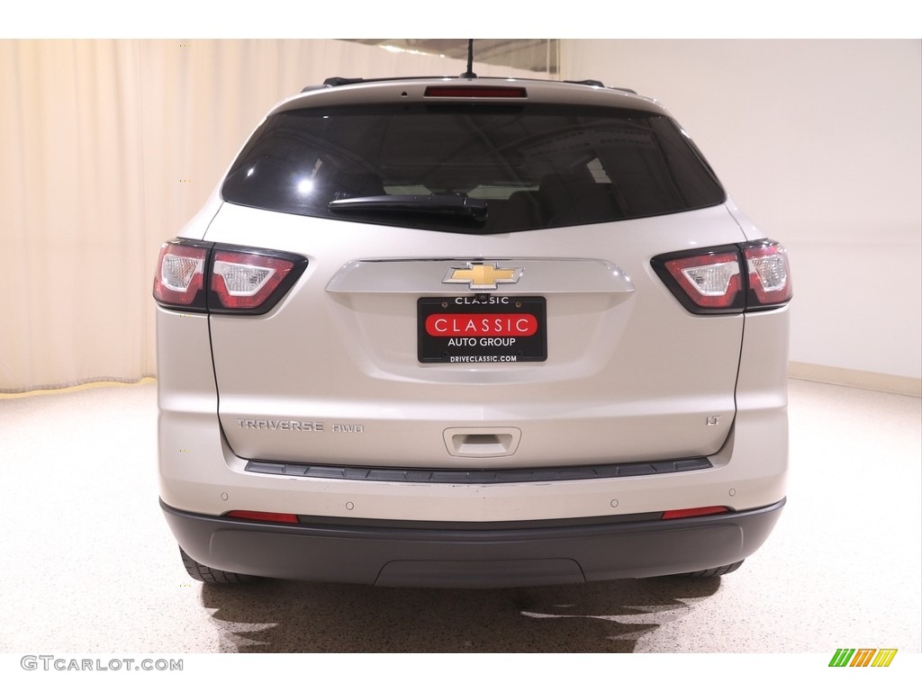 2017 Traverse LT AWD - Champagne Silver Metallic / Dark Titanium/Light Titanium photo #20