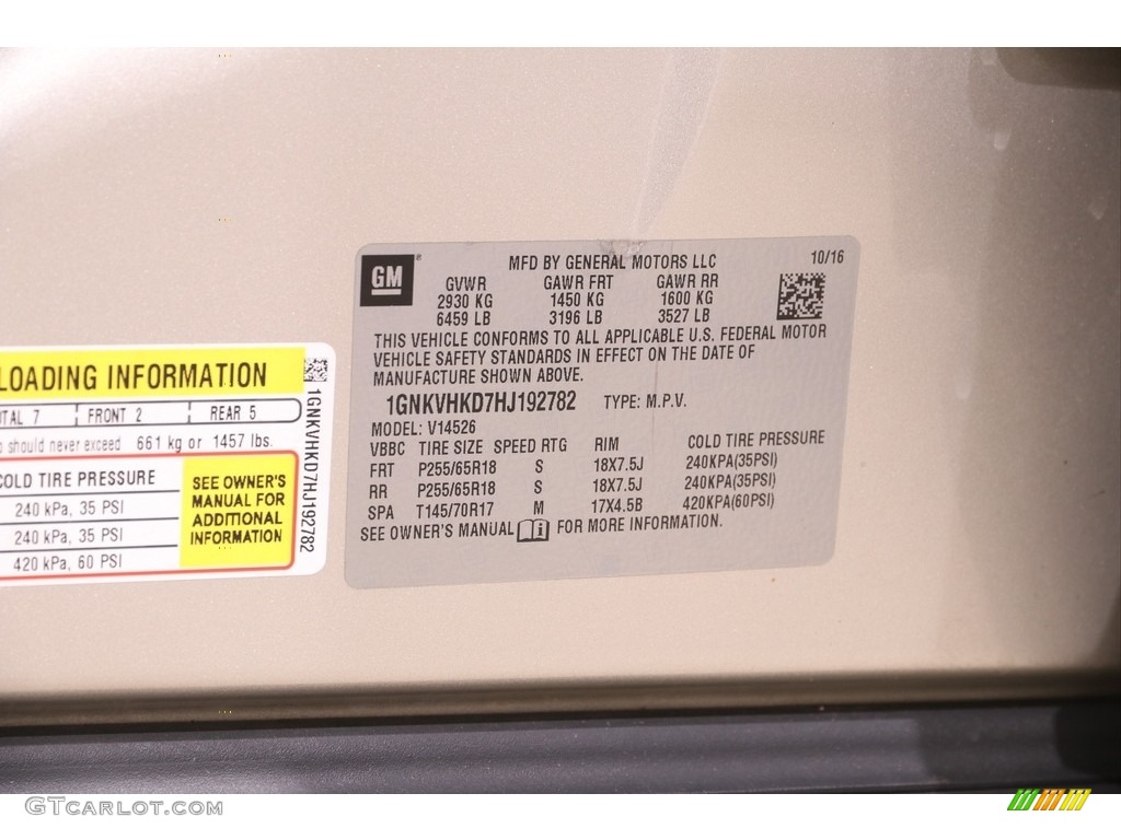 2017 Traverse LT AWD - Champagne Silver Metallic / Dark Titanium/Light Titanium photo #23