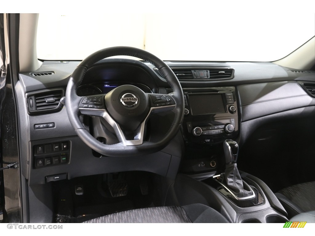 2018 Nissan Rogue SV AWD Charcoal Dashboard Photo #141291145