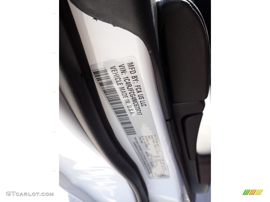 2021 Grand Cherokee High Altitude 4x4 - Bright White / Black photo #15