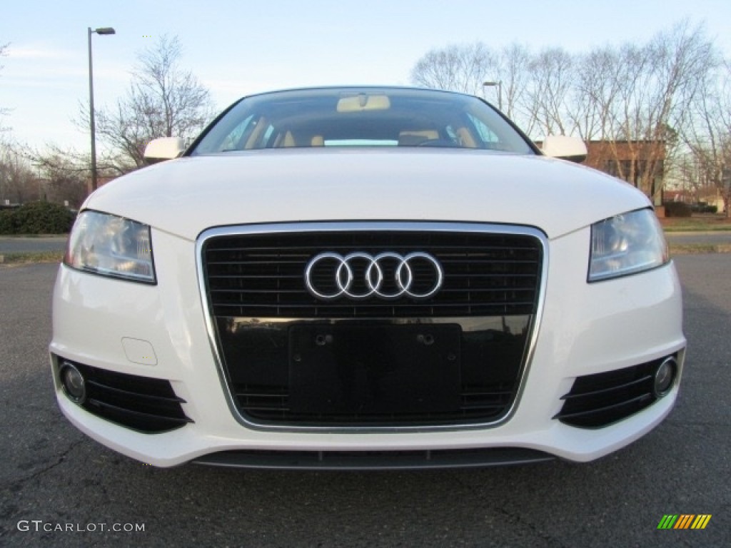 2012 A3 2.0T - Ibis White / Luxor Beige photo #4