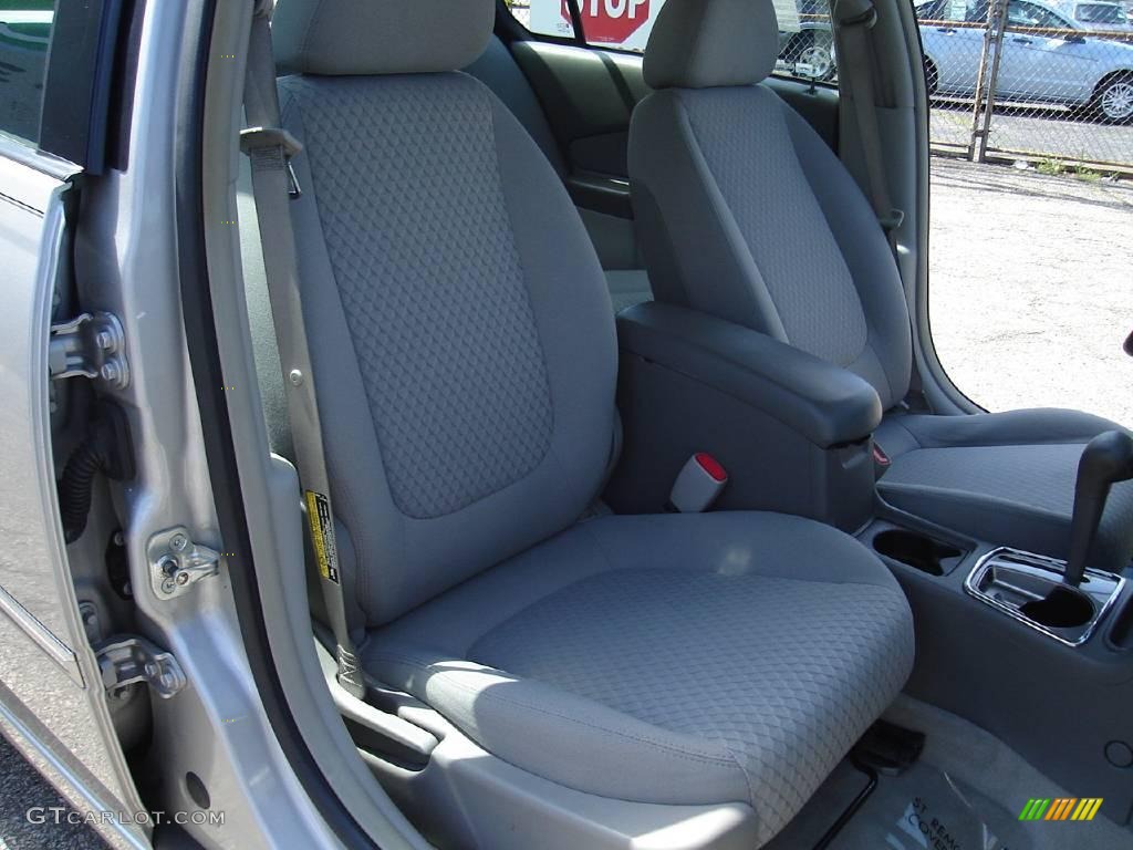 2006 Malibu LT Sedan - Silverstone Metallic / Titanium Gray photo #13