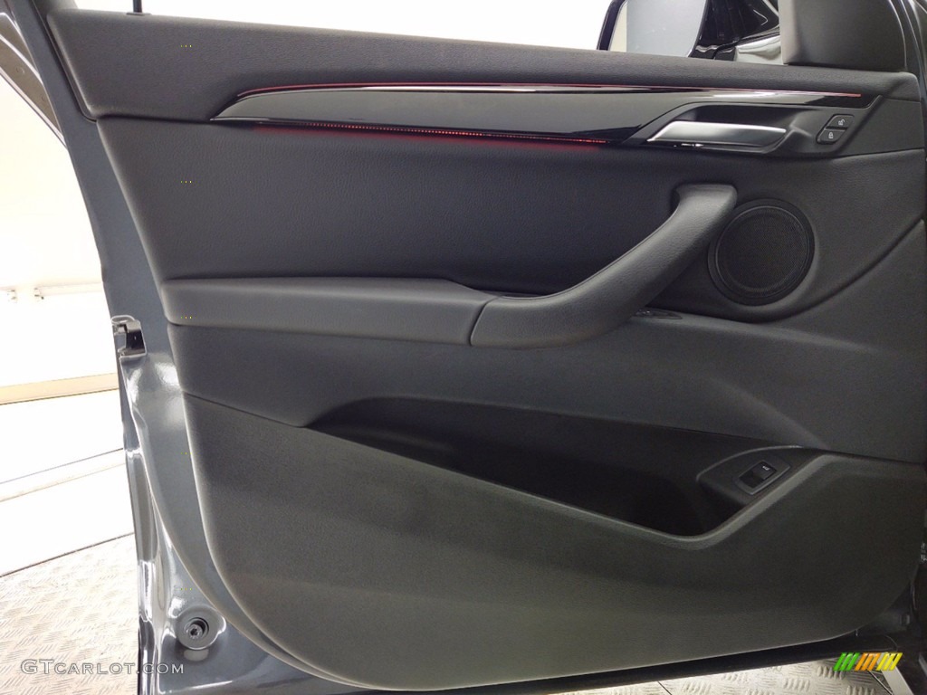 2021 X2 sDrive28i - Mineral Gray Metallic / Black photo #10