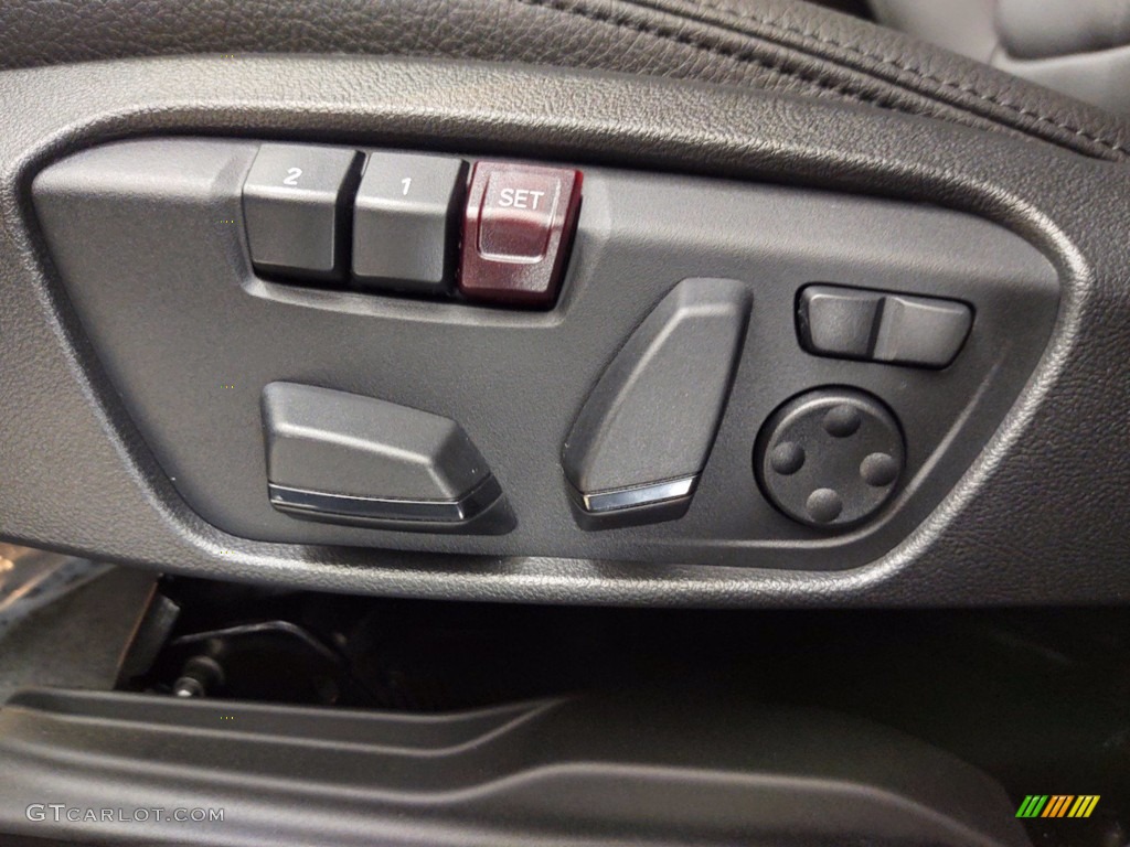 2021 X2 sDrive28i - Mineral Gray Metallic / Black photo #11