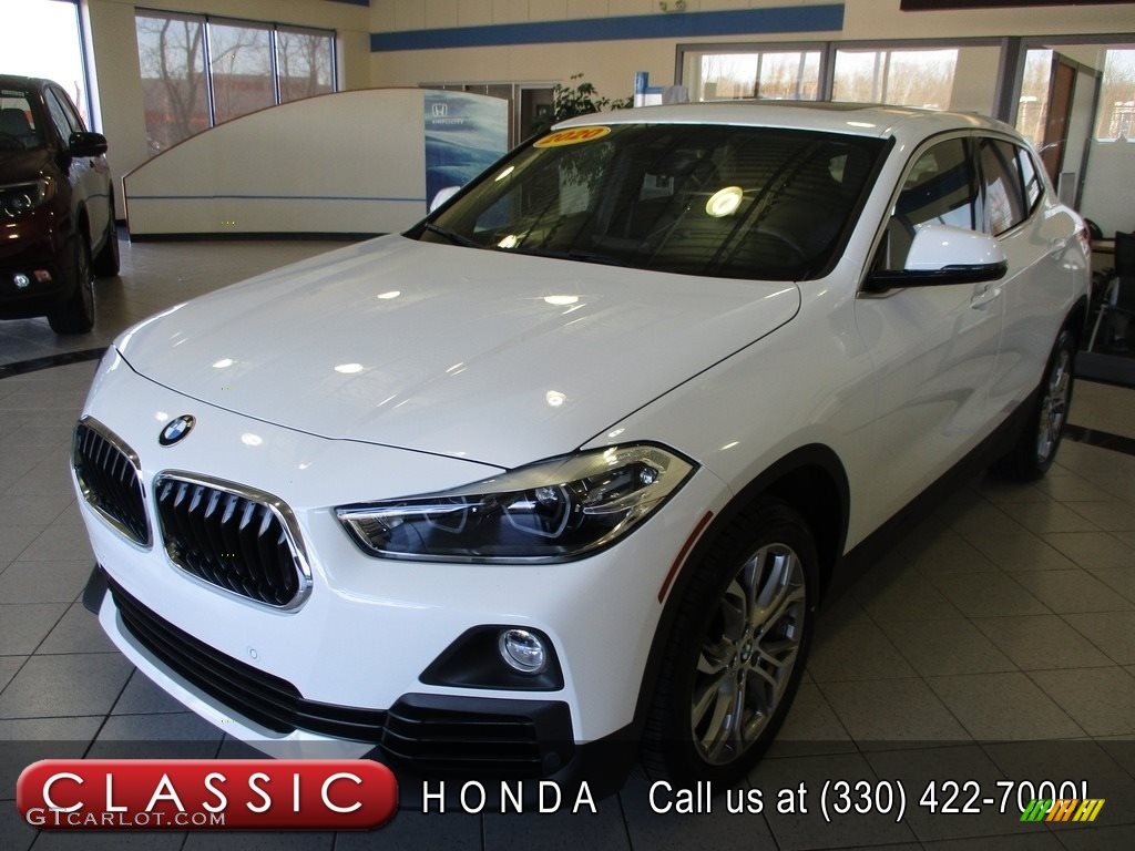 Alpine White BMW X2