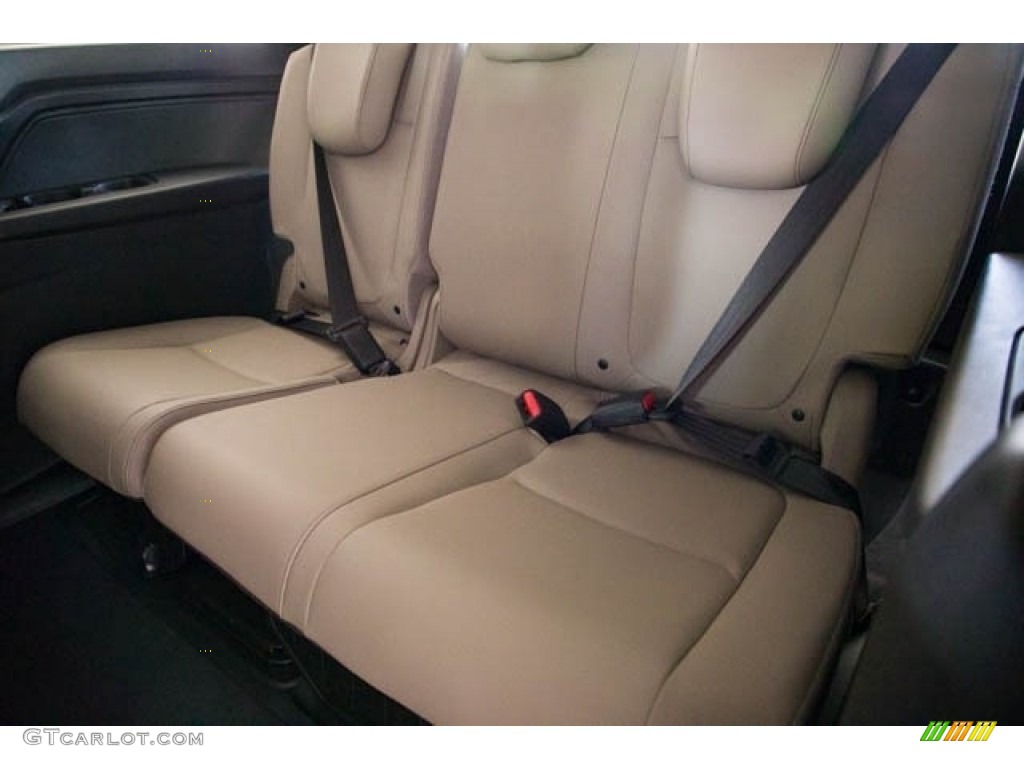 2022 Odyssey EX-L - Platinum White Pearl / Beige photo #25