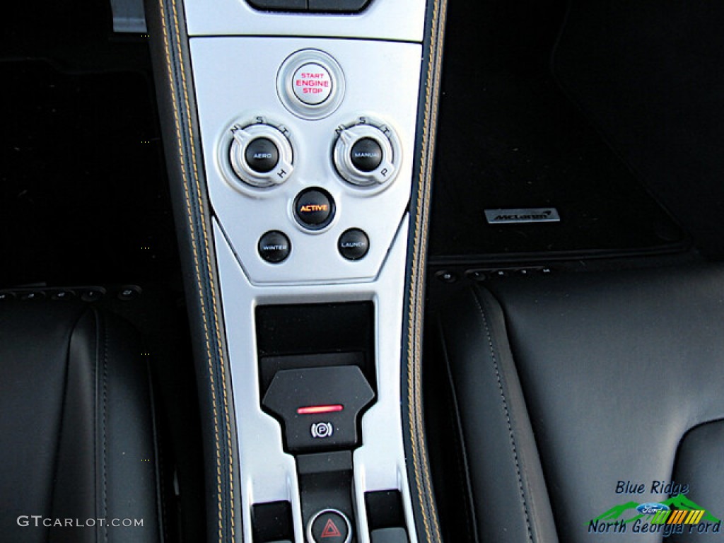 2016 McLaren 650S Spider Controls Photos