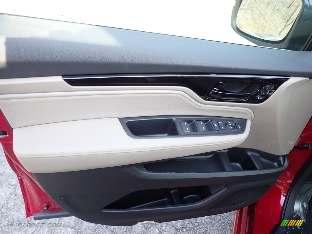 2022 Honda Odyssey Touring Door Panel Photos