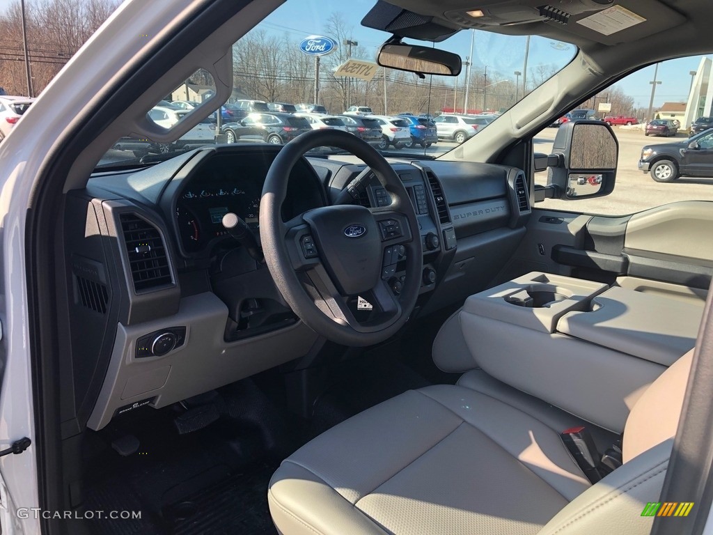 Earth Gray Interior 2020 Ford F550 Super Duty XL Regular Cab Chassis Photo #141308025