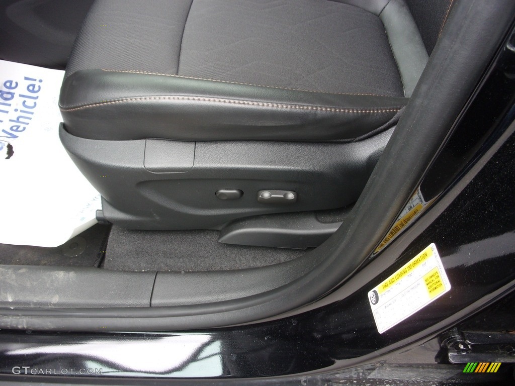 2017 Trax LT AWD - Mosaic Black Metallic / Jet Black photo #12