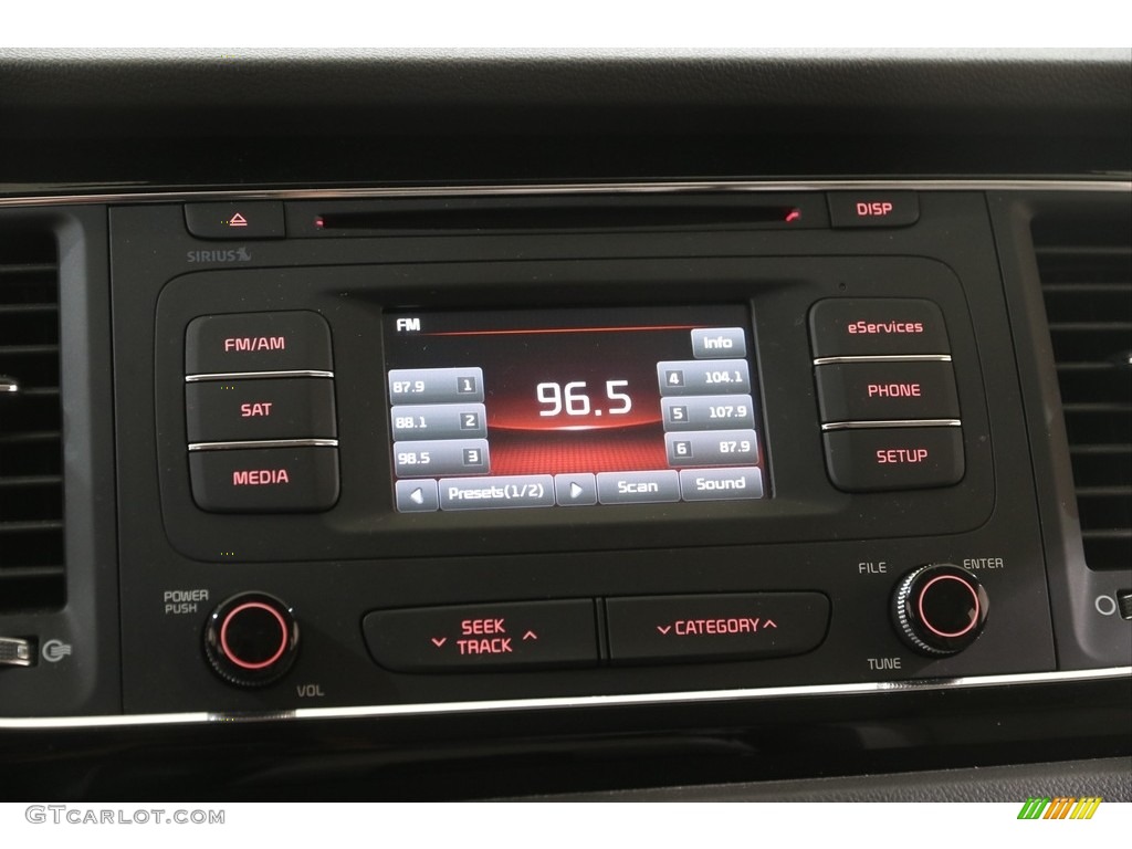 2016 Kia Sedona SX Controls Photos