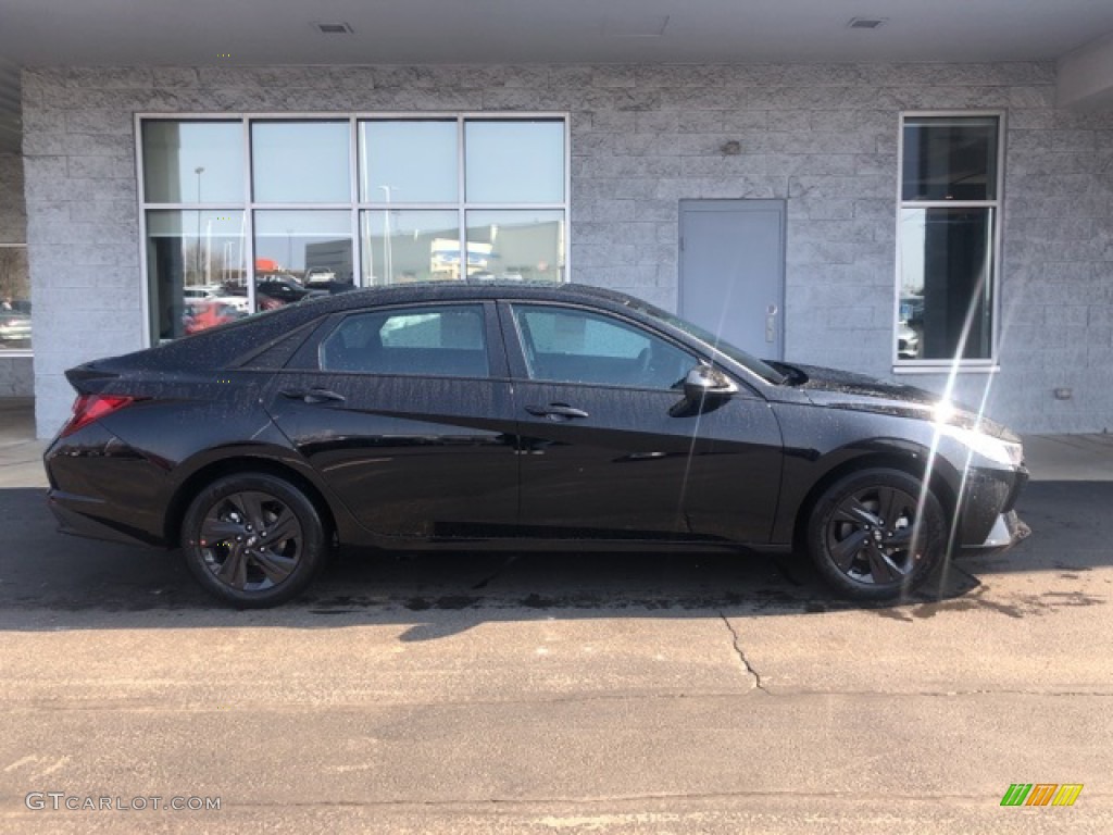 2021 Elantra SEL - Phantom Black / Black photo #2