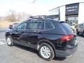 Deep Black Pearl - Tiguan SE 4MOTION Photo No. 12