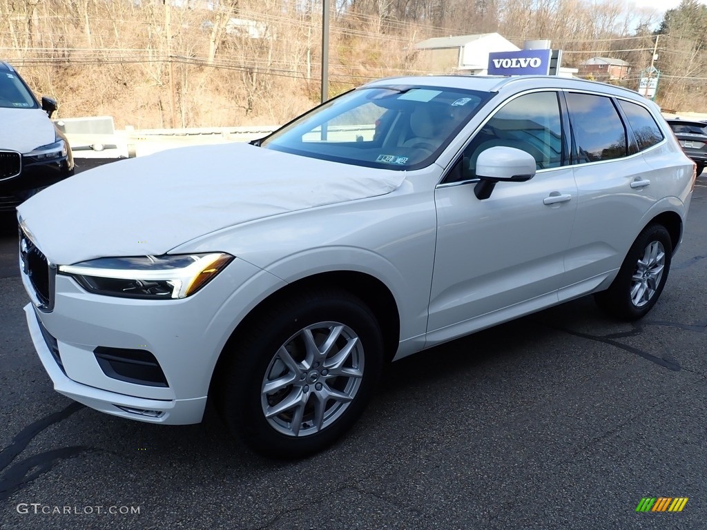 2021 XC60 T6 AWD Momentum - Crystal White Metallic / Blonde/Charcoal photo #5