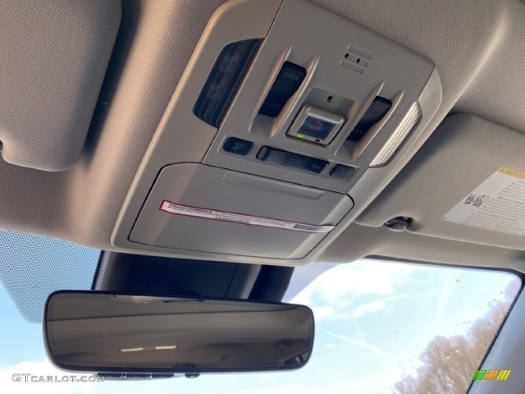 2021 Highlander Hybrid XLE AWD - Blueprint / Graphite photo #16