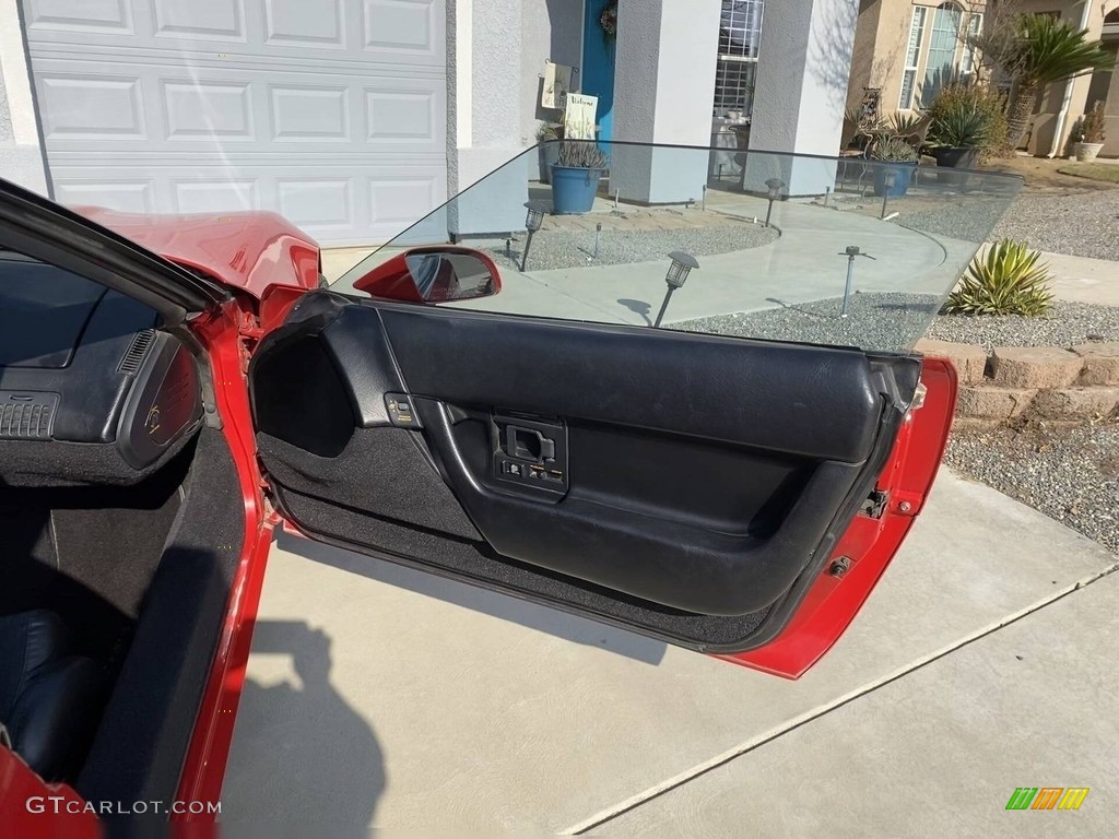 1990 Corvette Coupe - Bright Red / Black photo #8