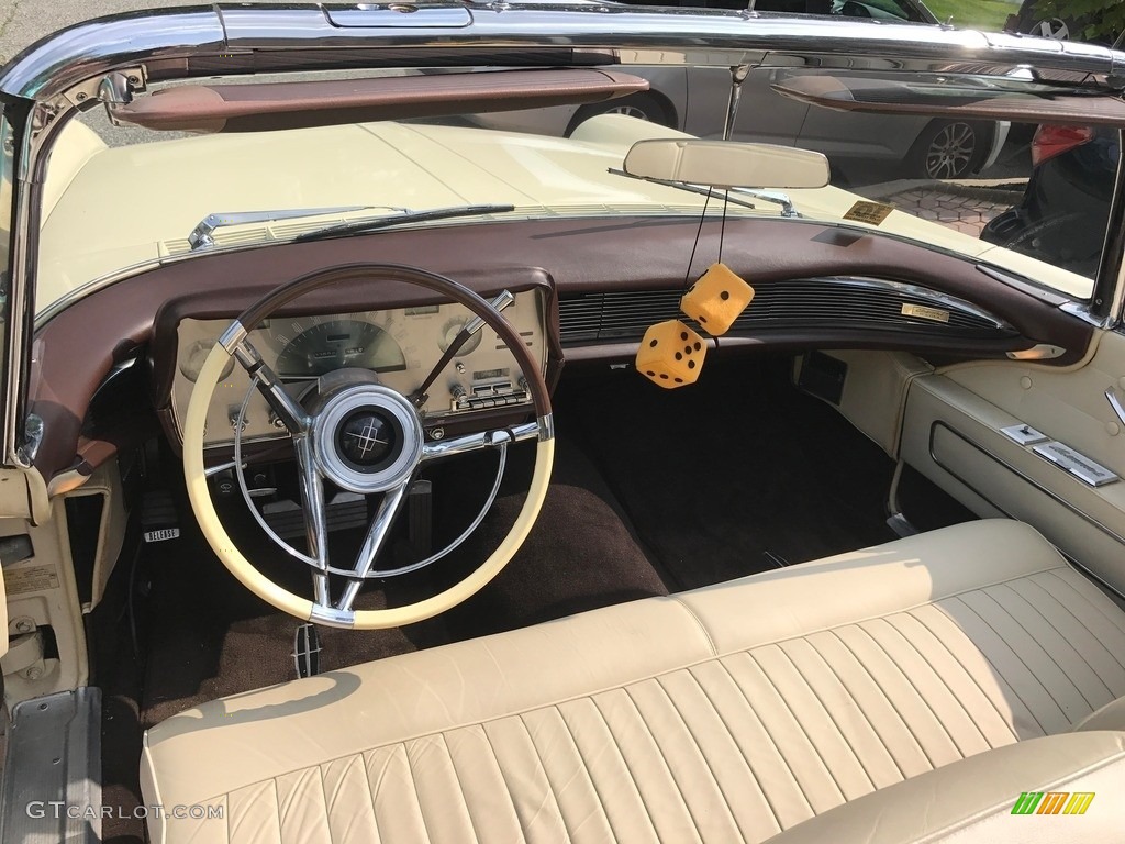 Ivory Interior 1958 Lincoln Continental Convertible Photo #141319517
