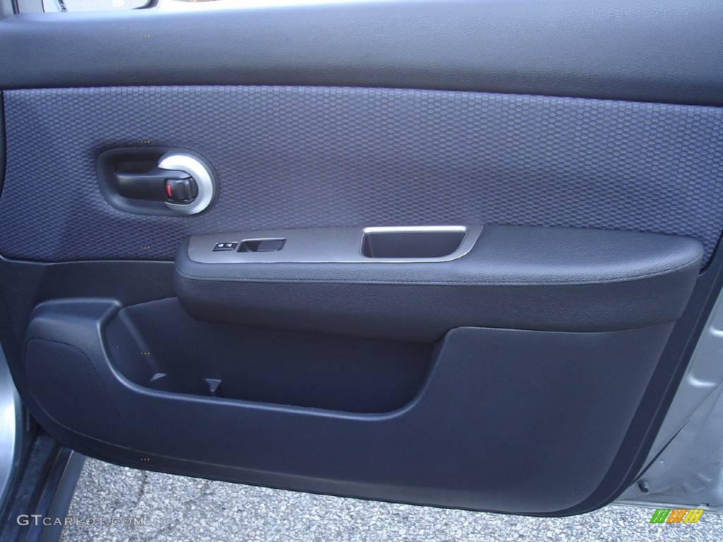 2008 Versa 1.8 SL Hatchback - Magnetic Gray / Charcoal photo #18