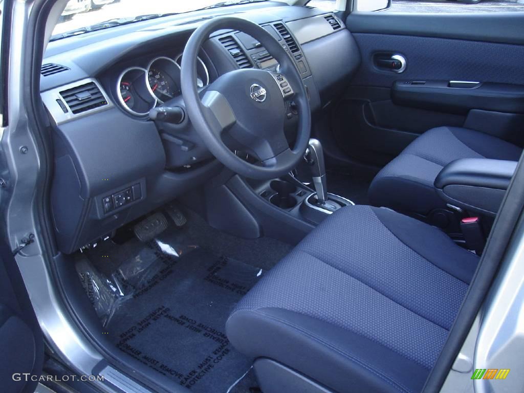 2008 Versa 1.8 SL Hatchback - Magnetic Gray / Charcoal photo #21