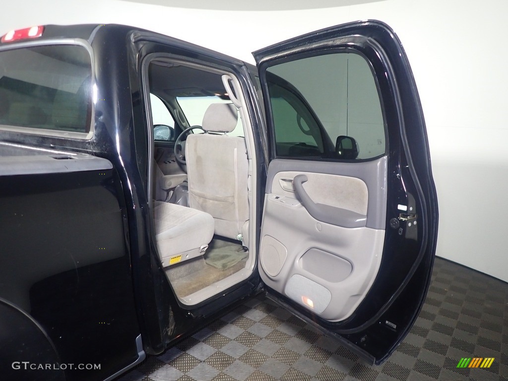 2005 Tundra SR5 Double Cab 4x4 - Black / Dark Gray photo #32