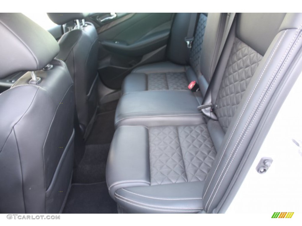 2017 Maxima Platinum - Pearl White / Charcoal photo #21