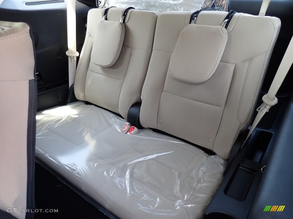 2021 Explorer 4WD - Carbonized Gray Metallic / Sandstone photo #12