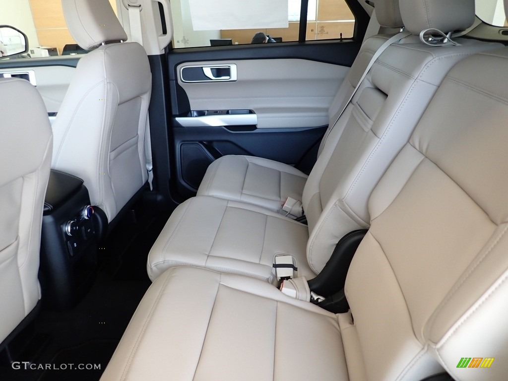 2021 Explorer XLT 4WD - Rapid Red Metallic / Sandstone photo #10